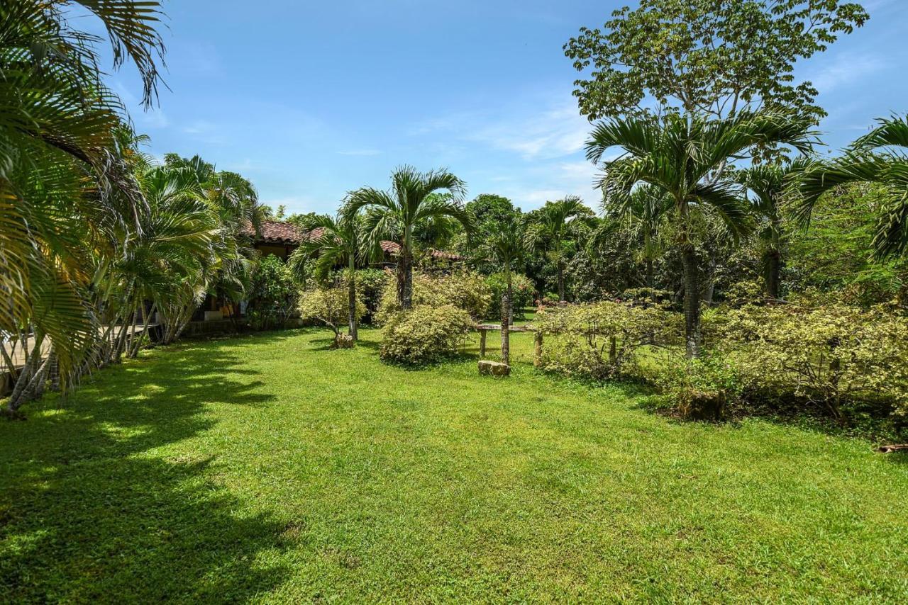 Casa Lajagua Bed & Breakfast Pedasi Town Exterior photo